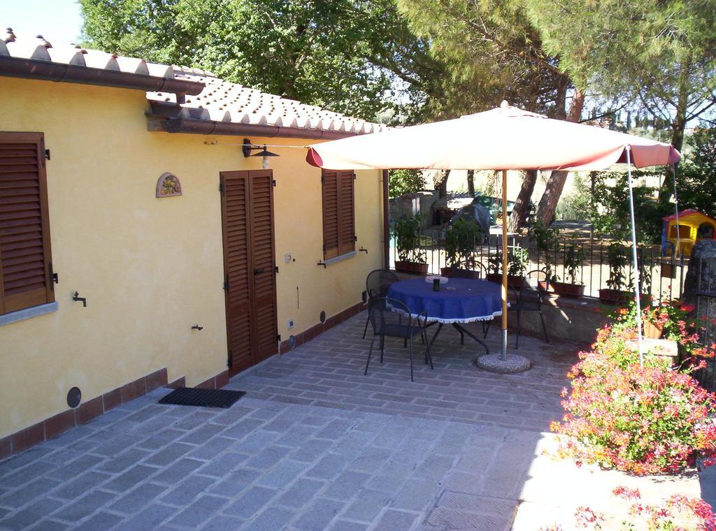 Agriturismo Podere Ossaia Cortona Ruang foto