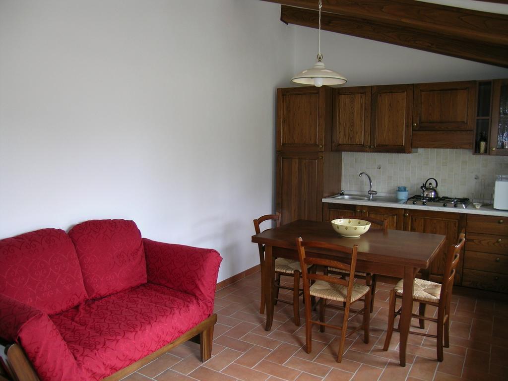 Agriturismo Podere Ossaia Cortona Ruang foto