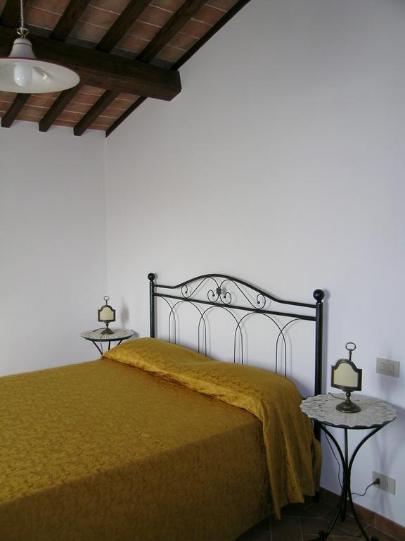 Agriturismo Podere Ossaia Cortona Ruang foto