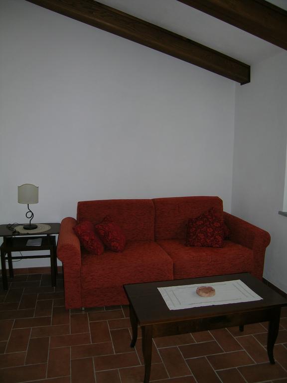 Agriturismo Podere Ossaia Cortona Ruang foto