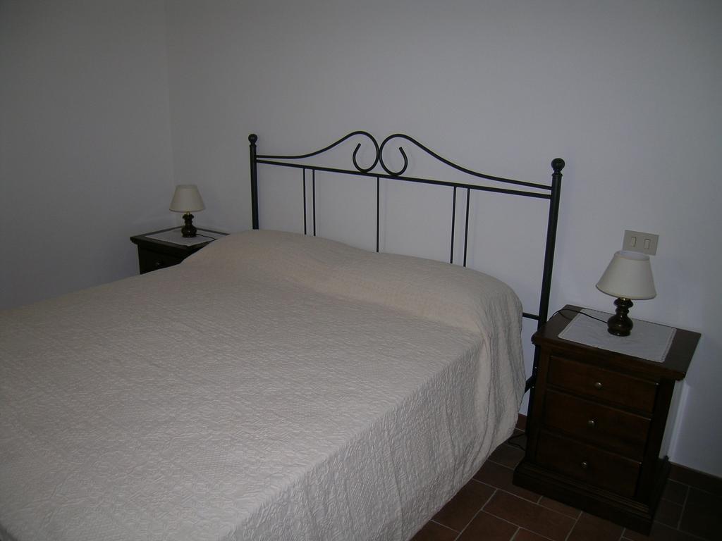 Agriturismo Podere Ossaia Cortona Bagian luar foto